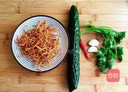 凉拌黄瓜虫草花的做法图解1