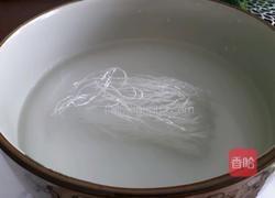 螃蟹粉丝煲的做法图解1