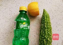 苦瓜雪碧柠檬饮的做法图解1