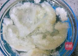 枸杞牛奶炖燕窝的做法图解3