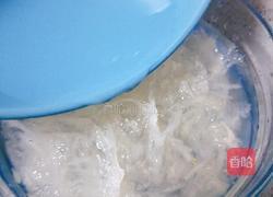 枸杞牛奶炖燕窝的做法图解8