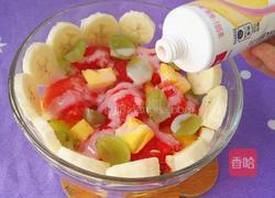 新鲜水果沙拉的做法图解7