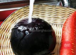 红萝卜蒸茄子的做法图解2