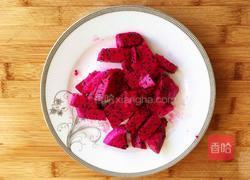 香蕉火龙果酸奶杯的做法图解3