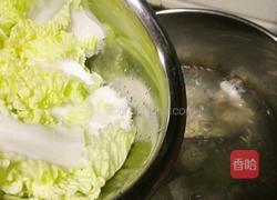 白菜豆腐鱼头汤的做法图解7