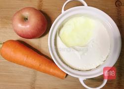 苹果胡萝卜酸奶奶昔的做法图解1