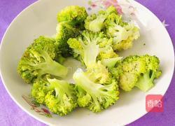 平菇炒西兰花的做法图解4