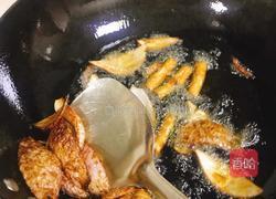 酥香鸭脑壳的做法图解7