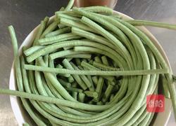 麻酱拌豇豆的做法图解1