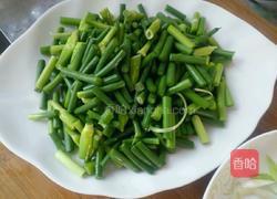 蒜苔香菇肉的做法图解1