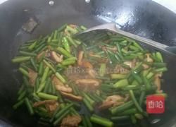蒜苔香菇肉的做法图解9