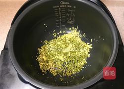绿豆小米粥的做法图解3
