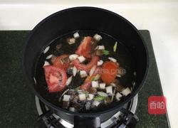 番茄蘑菇汤面的做法图解5