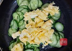 黄瓜炒鸡蛋的做法图解6
