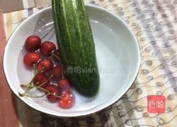 简易瓜果沙拉的做法图解1