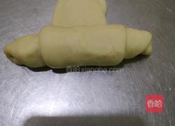 芝士火腿牛角包的做法图解12