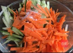 黄瓜鸡肉饼的做法图解3