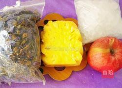 菠萝苹果勿忘我花茶的做法图解1