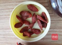 藏红花枸杞水的做法图解2