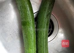 毛豆炒丝瓜的做法图解1