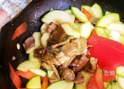 西葫芦炒肉片的做法图解23