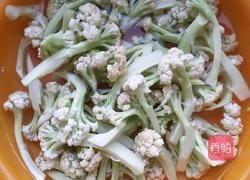 有机菜花炒肉的做法图解2