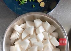 虫草花老鸭萝卜汤的做法图解2