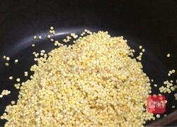 虾仁小米早餐饼的做法图解1