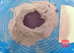 Illustration of how to make hedgehog buns 4