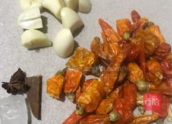 飘香辣子鸡的做法图解3