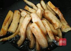 猪颈肉炒四季豆的做法图解6