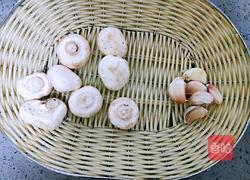 大蒜煨口蘑的做法图解1
