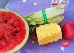 创意螃蟹水果蔬菜沙拉的做法图解1