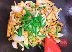洋葱炒豆干的做法图解9