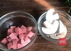 Mushroom and Potato Soup Recipe Illustration 5