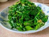 韭菜炒辣椒的做法[图]