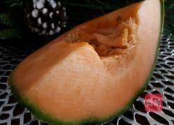 哈密瓜汁的做法图解1