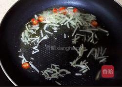 酸辣青椒土豆丝的做法图解9