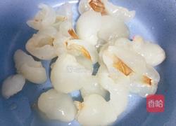 荔枝奶昔的做法图解2