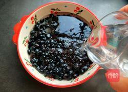 养生良方#黑芝麻黑豆核桃粥的做法图解3