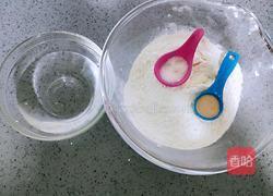 黑芝麻肉饼(不用揉面)的做法图解1