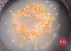 焦糖珍珠红茶拿铁的做法图解2