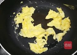 虾仁炒蛋的做法图解3