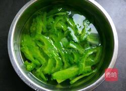 苦瓜炒鸡蛋（内附苦瓜不苦的小秘诀）的做法图解8