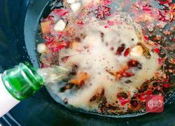 啤酒鲫鱼的做法图解2