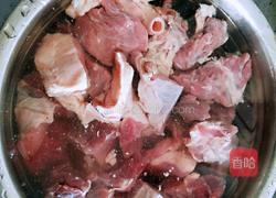 土豆烧牛腩的做法图解2