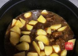 土豆烧牛腩的做法图解29