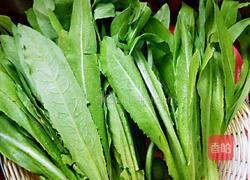 清炒油麦菜的做法图解1