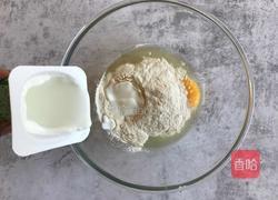 酸奶松饼的做法图解2