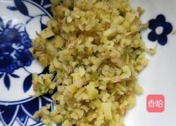 抱仔虾蒸六月黄的做法图解5